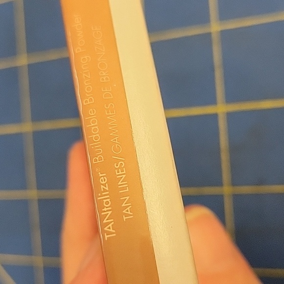 LORAC TANtalizer Buildable Bronzing Powder New 8.5g Beach Betty - Picture 3 of 4